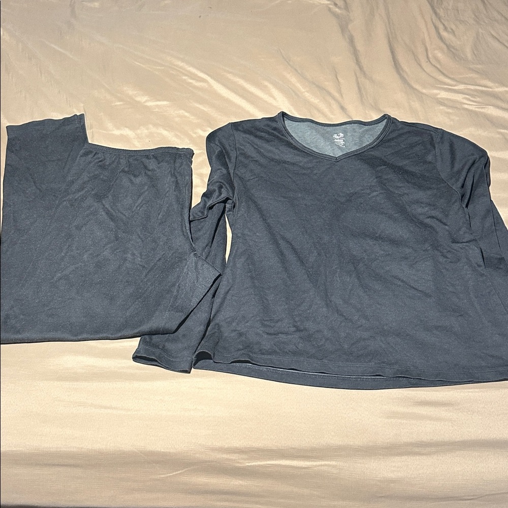 Fruit of the Loom Dark Gray Base Layer Long Sleeve Tee & Leggings